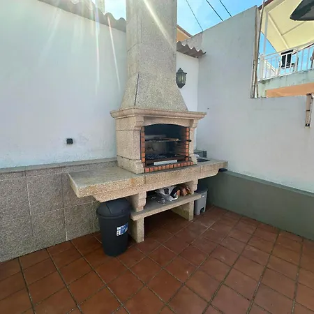 Casa Maruxia En Nerga Playa * Cangas do Morrazo